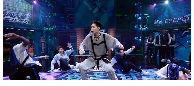 oldschool|“一波王炸”高難度齊舞，劉憲華戰隊輕松碾壓，王一博清醒又真誠