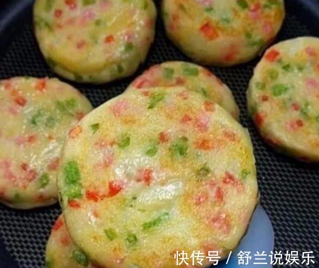 土豆用此做法,喷香绵软,5块钱一大盘,孩子最爱吃