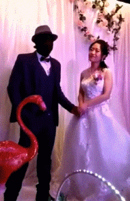 |搞笑GIF：同样都是妹子 差距咋就那么大呢