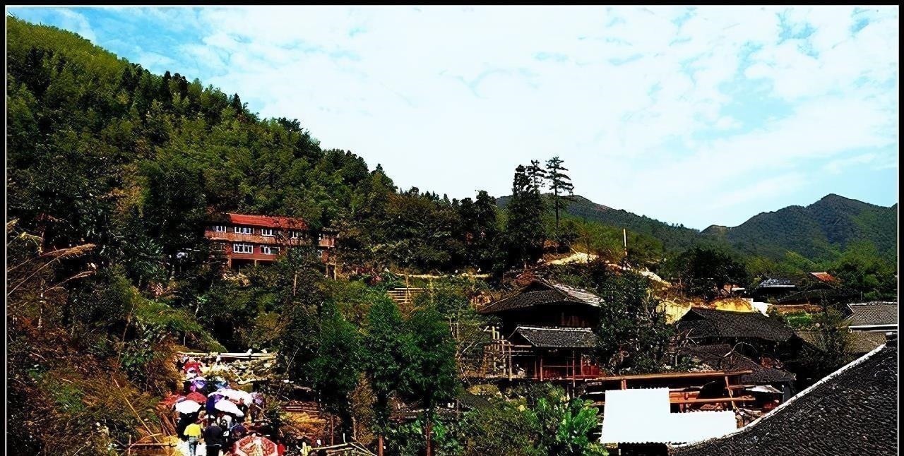 王同惠!费孝通:新婚百日妻子去世,将其名作女儿名字,逝后骨灰分开埋葬