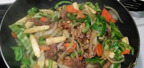 洋葱和它天生一对,好吃下饭,宁可不吃肉也要