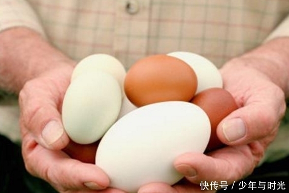 患上3高后，吃鸡蛋需扔掉蛋黄吗？终于有答案了，大多数人吃错