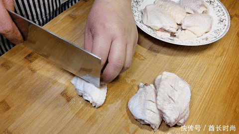 孩子想吃炸鸡翅?这样做简单又卫生,外酥里嫩,比买的还要好吃