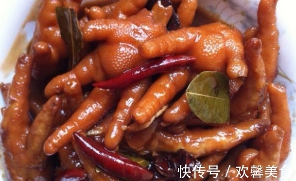 美食推荐:蒜苗烧牛筋、家常红烧凤爪、香辣羊排炖土豆的做法