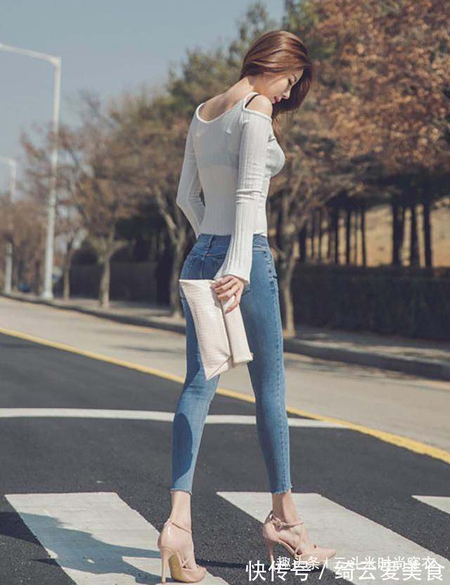 牛仔裤 苗条丽人穿搭牛仔裤,气质高雅很有女人味,时髦有个性!