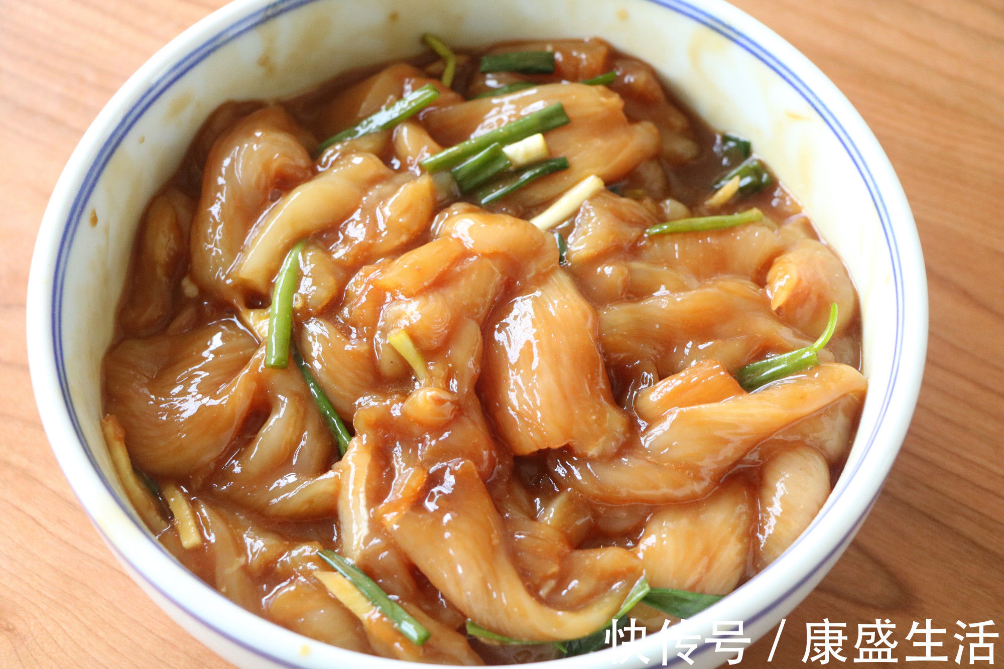 蛋清|鸡胸肉还可以这样吃，不用一滴油，上锅蒸一蒸健康美味两不误