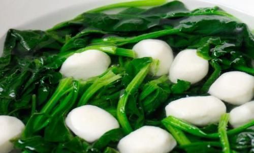 黑木耳|子宫不好衰老快,此种食物,每天吃一点,子宫或许会“喜欢”