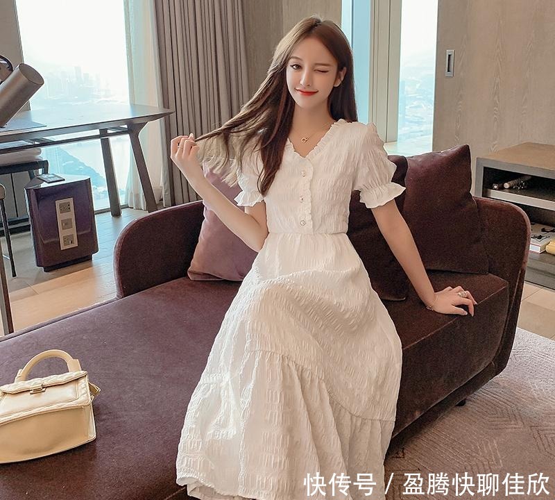 连衣裙|潮流时尚的法式连衣裙穿搭,充满浪漫柔美气息,展现美好气质