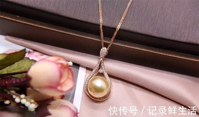 卡地亚$不同的珠宝品牌为何金价不一样!