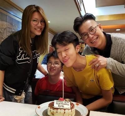 業(yè)務能力|易立競遇上大灣區(qū)兄弟，上演坦白局，陳小春說不敢和二兒子太親近