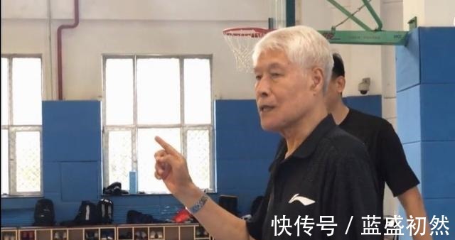 山东|辽篮快讯山东累垮高诗岩导致伤病恶化,蒋兴权确认赛季末退役!