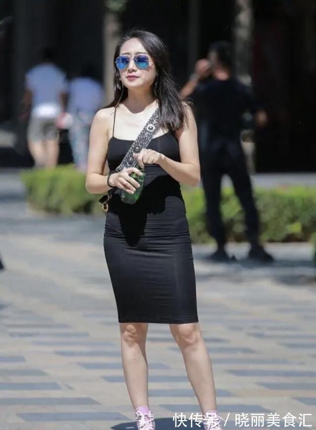 原则|奔四女性穿裙子，要把握好款式与长短，切忌脱离扬长避短的原则！