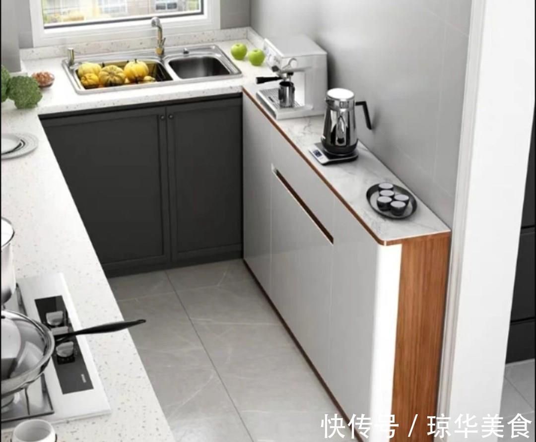 实用|小厨房别光知道装L型橱柜,贴边打20公分不对称U型柜,更实用!