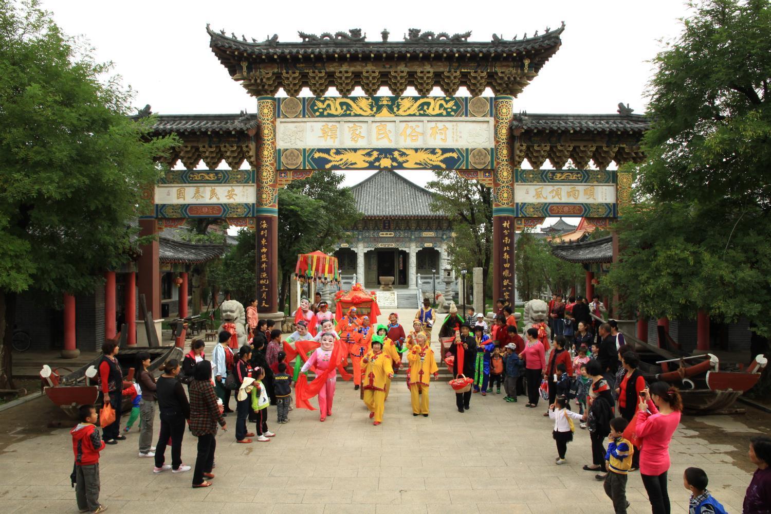 难忘今宵 山东元素闪耀牛年春晚 新的一年,山东“牛起来”青岛“墨小牛”