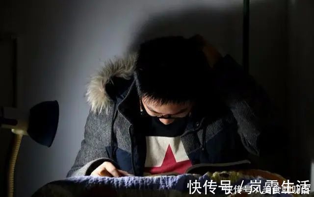 华花苗|男性开始衰老，身体会有3个地方“变大”，希望你一个也没有