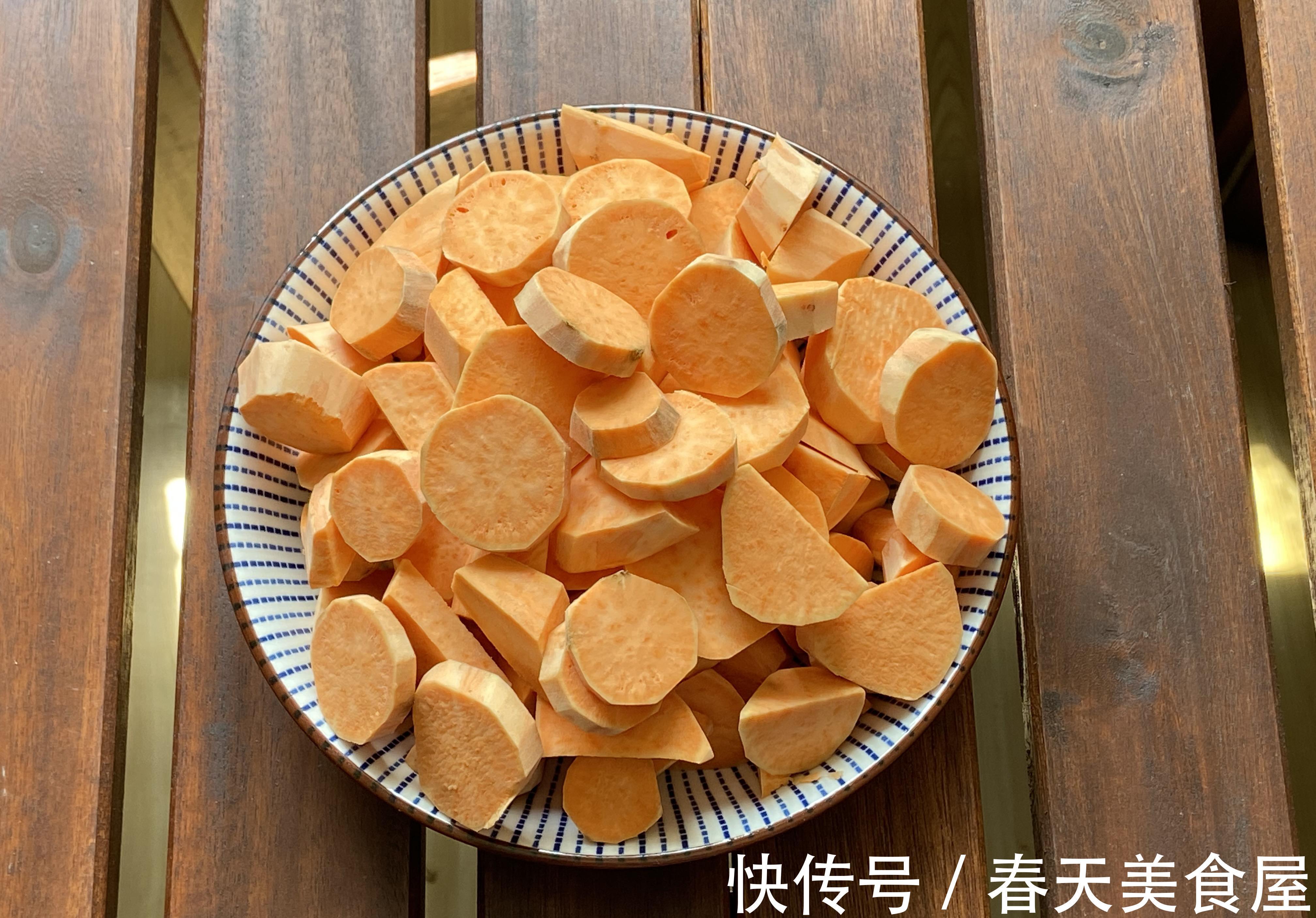 芝士|拉丝美味的奶香芝士焗红薯,口感香甜,是你拒绝不了的美食诱惑