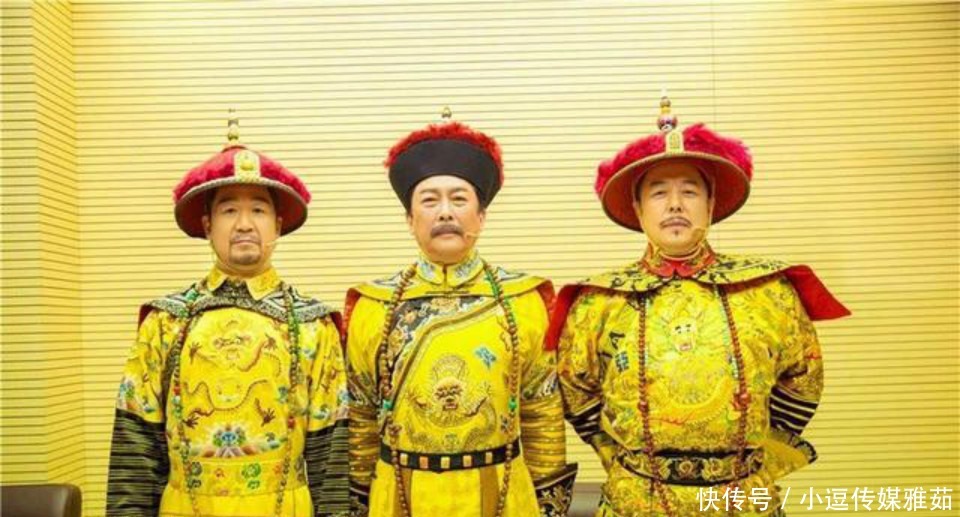 乾隆皇帝在即将退位的除夕夜,写下一首伤感的诗,通篇充满了忧愁