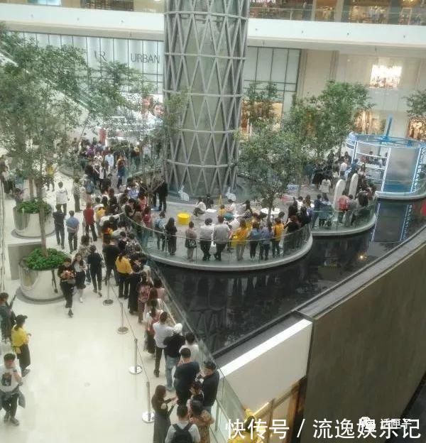 排队5小时,炒到80元/杯的大白兔奶茶,却没有大白兔的味道?