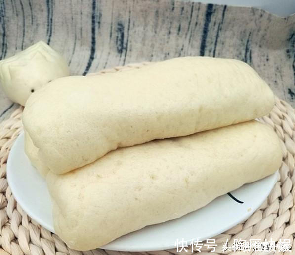 这个太好吃,不是馒头,不是花卷,却兼有两种口感,你也试试!