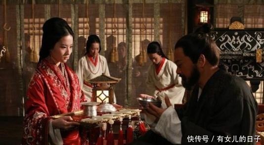 弟弟|皇帝与外戚火拼，皇后将弟弟藏在宫中，被一杯毒酒带走