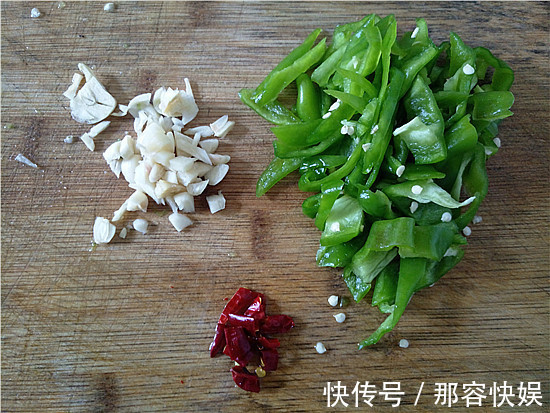 弹牙|不论男女,早上空腹吃点它,清肠排便瘦得快,口臭便秘都消失了!