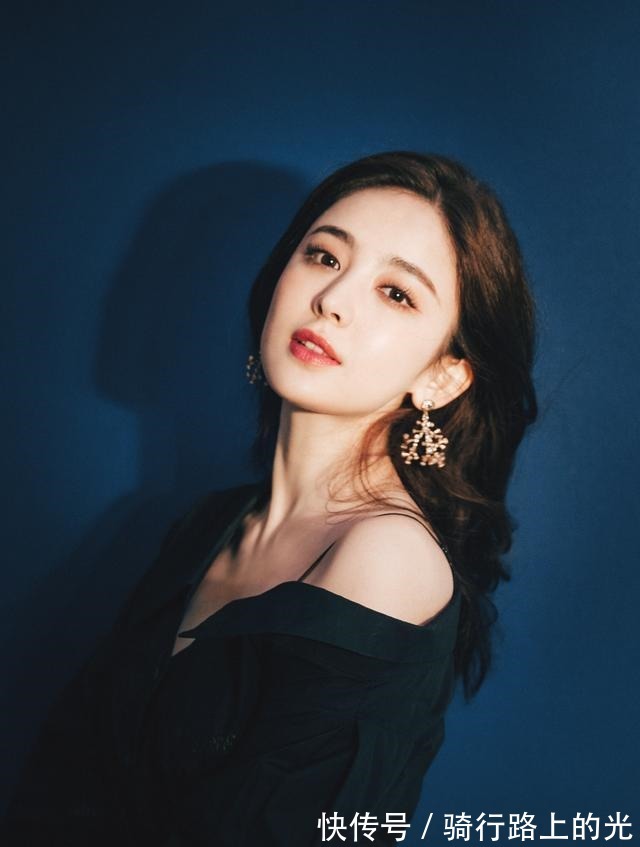 特征|女生脸上有这4个“特征”,很容易招惹异性!中两个真的很少见!