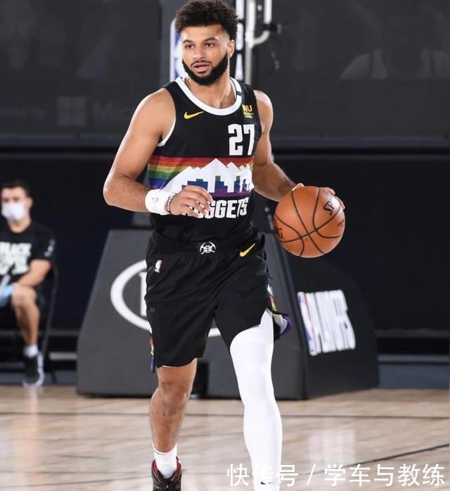 有趣|NBA球员上脚穆雷穿罗斯1代,詹姆斯的洞洞鞋很有趣