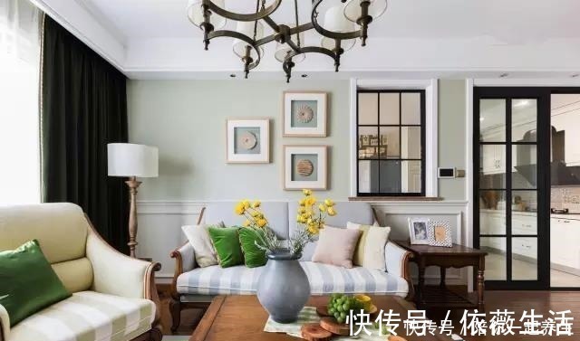 背景墙|她只是在客厅打一排柜子,不想邻居都拍照学习,装修师傅也夸机智!