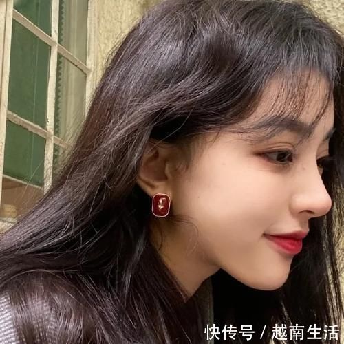 奶茶|天生皮肤黑的女人,保持5个好习惯,能让皮肤焕然一新越来越水灵