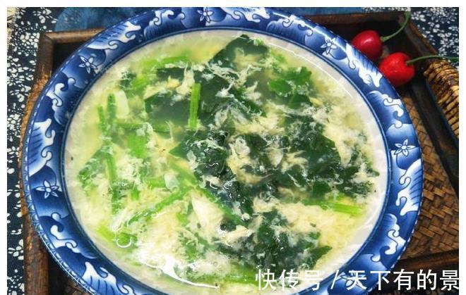 做法|做菠菜汤时，到底要不要放锅炒？教你详细做法，菠菜汤翠绿好喝