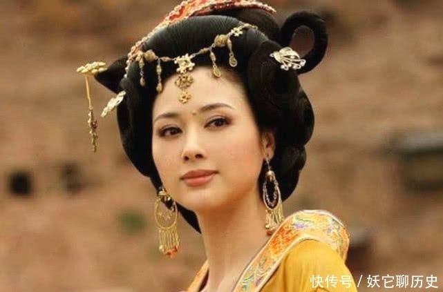 才貌双全|花蕊夫人写了一首诗,整篇充满了讽刺,是为什么呢?