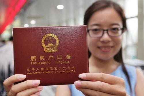 孩子|爸爸给儿子取名“东风”,护士不小心少写一笔,妈妈:咱不改了