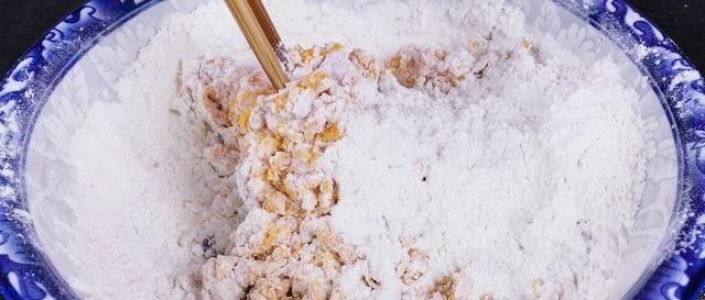 面粉|南瓜饼的新做法,好吃又健康,我一顿能吃好几个