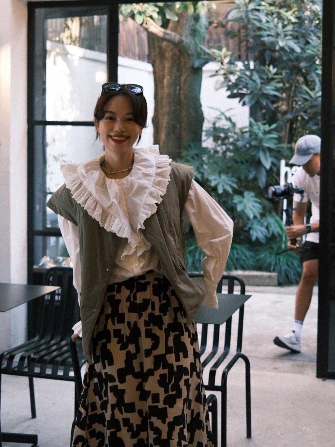 衬衫儿 谁能拒绝娃娃领衣服的魅力呐?用它做内衬,就是赢在起跑线上了