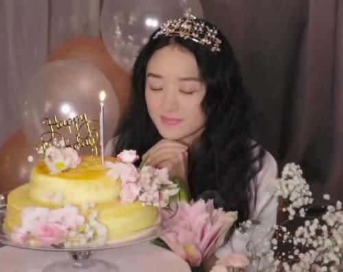 赵丽颖生日会视频被传，没有了美颜，33岁脸蛋是认真的吗？