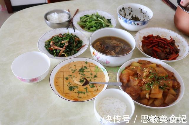 回婆家4天，每餐不一样，发个朋友圈，闺蜜：怪不得放假也不长肉