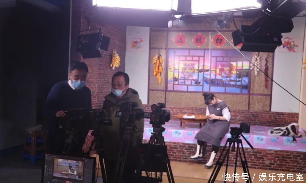 明晚七点,白山百姓春晚,上线!一起过小年儿~