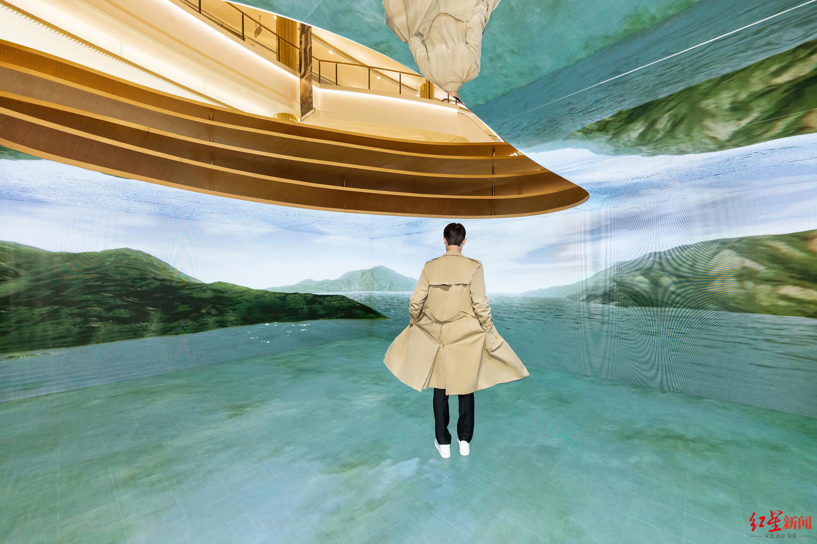 旗舰店@BURBERRY上海恒隆广场旗舰店全新开幕 限时精品店亮相