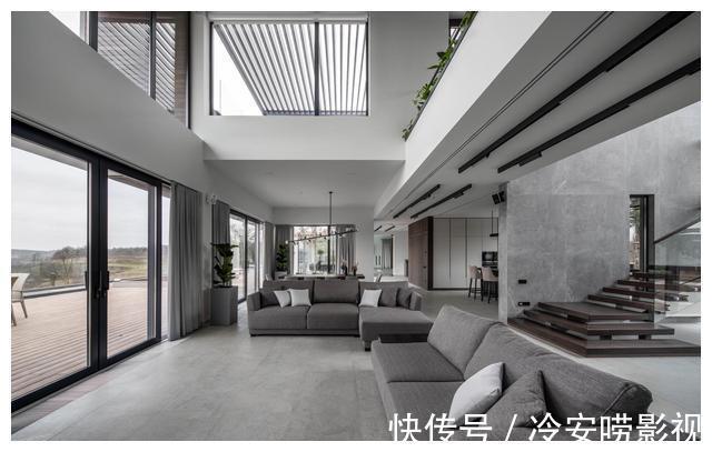 游泳池|夫妻逃离城市,自建1250㎡现代风格住宅,这场面令人叹为观止