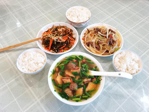 晒我家5天晚餐，花费不超100元，吃得好还省钱