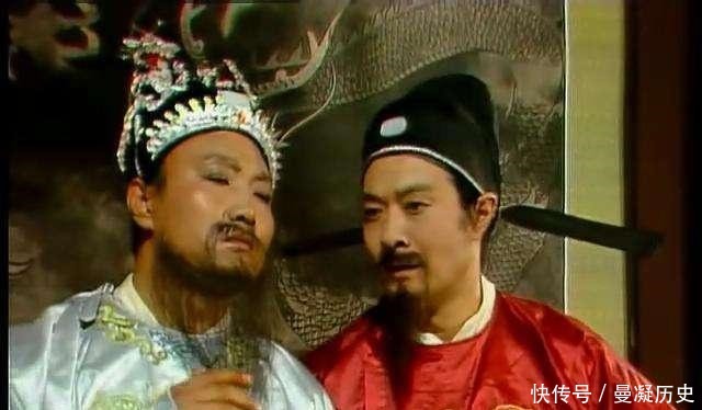 那个从未露面的男人,才是袭人嫁给蒋玉涵的关键人物