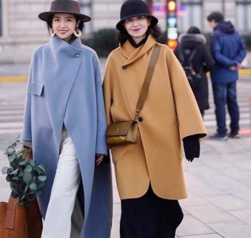 女人过了55岁,尽量少穿这3种“装嫩色”,显胖俗气还掉价