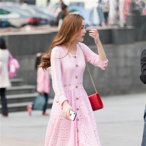 实拍美若天仙的小姐姐,大长腿十分亮眼,哪一位最美