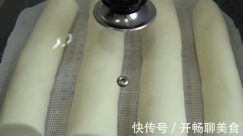 想吃薯片不要买了,用4个土豆做一锅,20秒出锅,放一个星期还脆