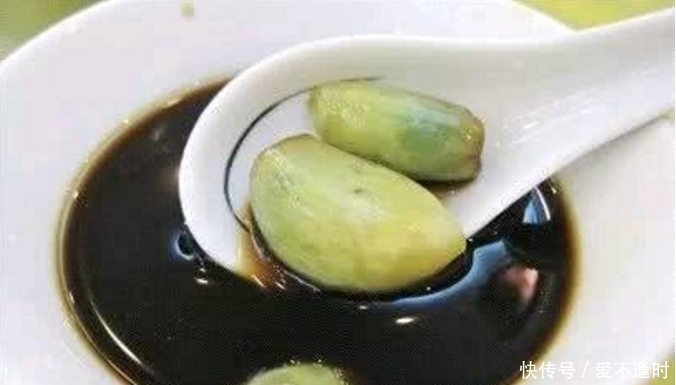 早食|大蒜泡一寶，能撫平大肚子，腰腿不酸疼，消食化積，早食早好