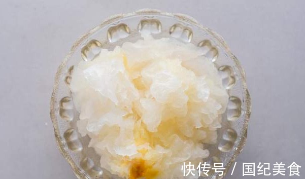 银耳|天热多喝银耳汤，煮银耳汤时，多做这2步，软糯黏稠，出胶快又多