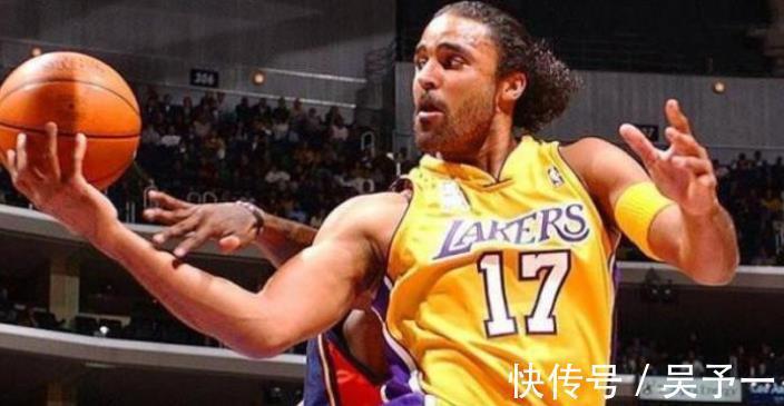 瓦妮莎|兄弟情不要了?科比老大哥福克斯为何会不顾质疑追求瓦妮莎?