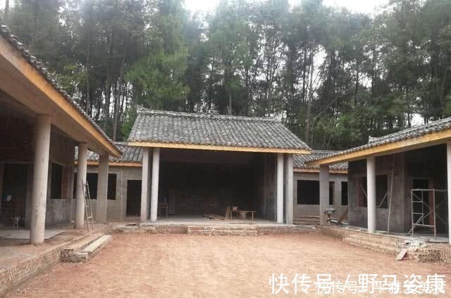 游廊|他花了69万，在村里建造了一座四合院，完工后，邻居都羡慕了