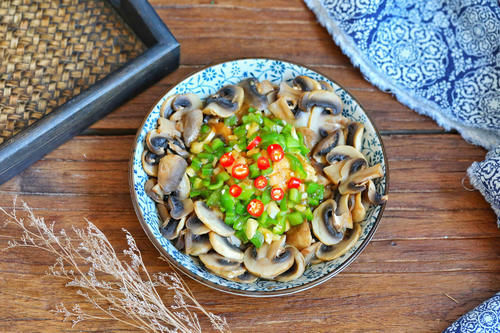 蘑菇|这蘑菇与鸡胸肉天生一对,口感鲜嫩至极、细腻软滑,多吃都怕胖