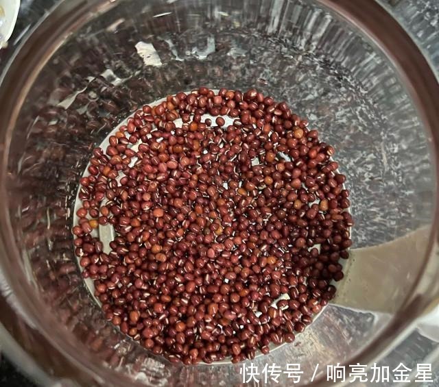 牛奶红豆汤!